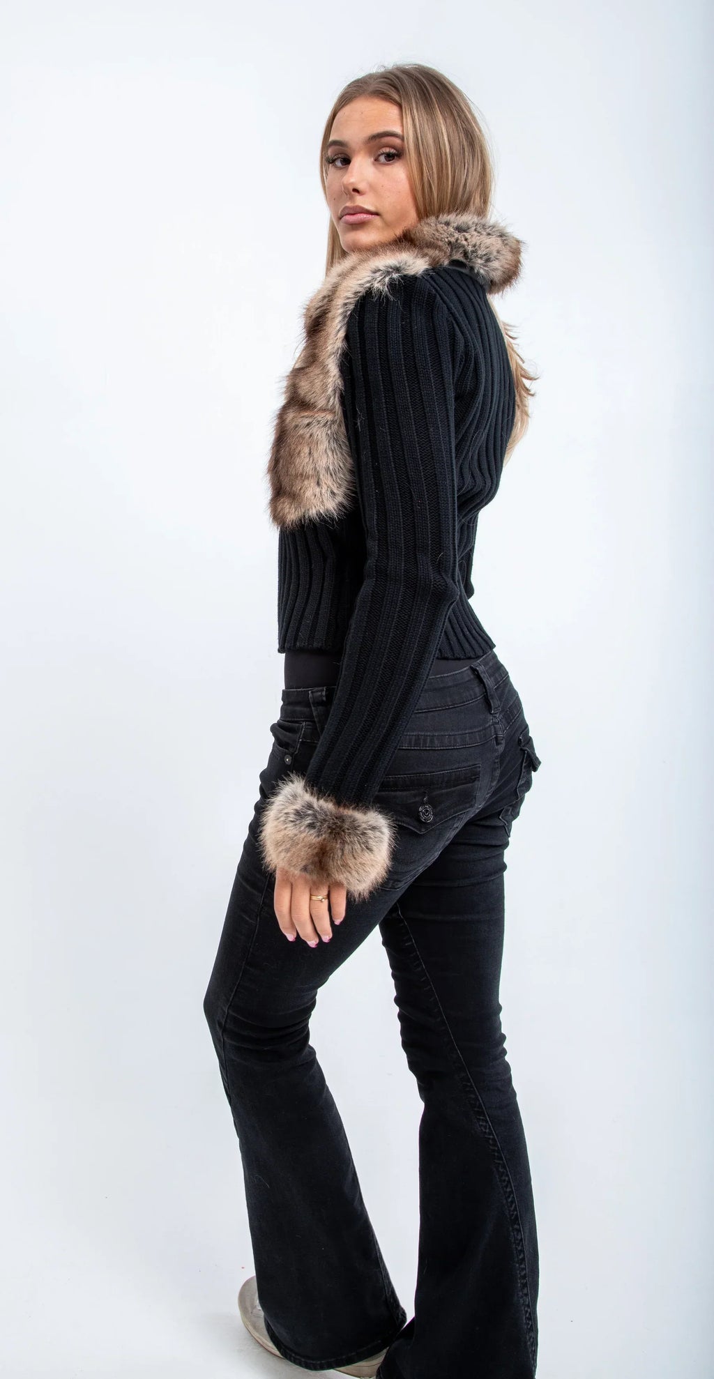 Numero - Ivory Fur Cardigan - Black